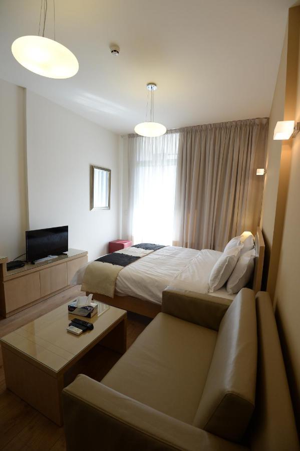 Nest 1 Hotel Beirut Esterno foto