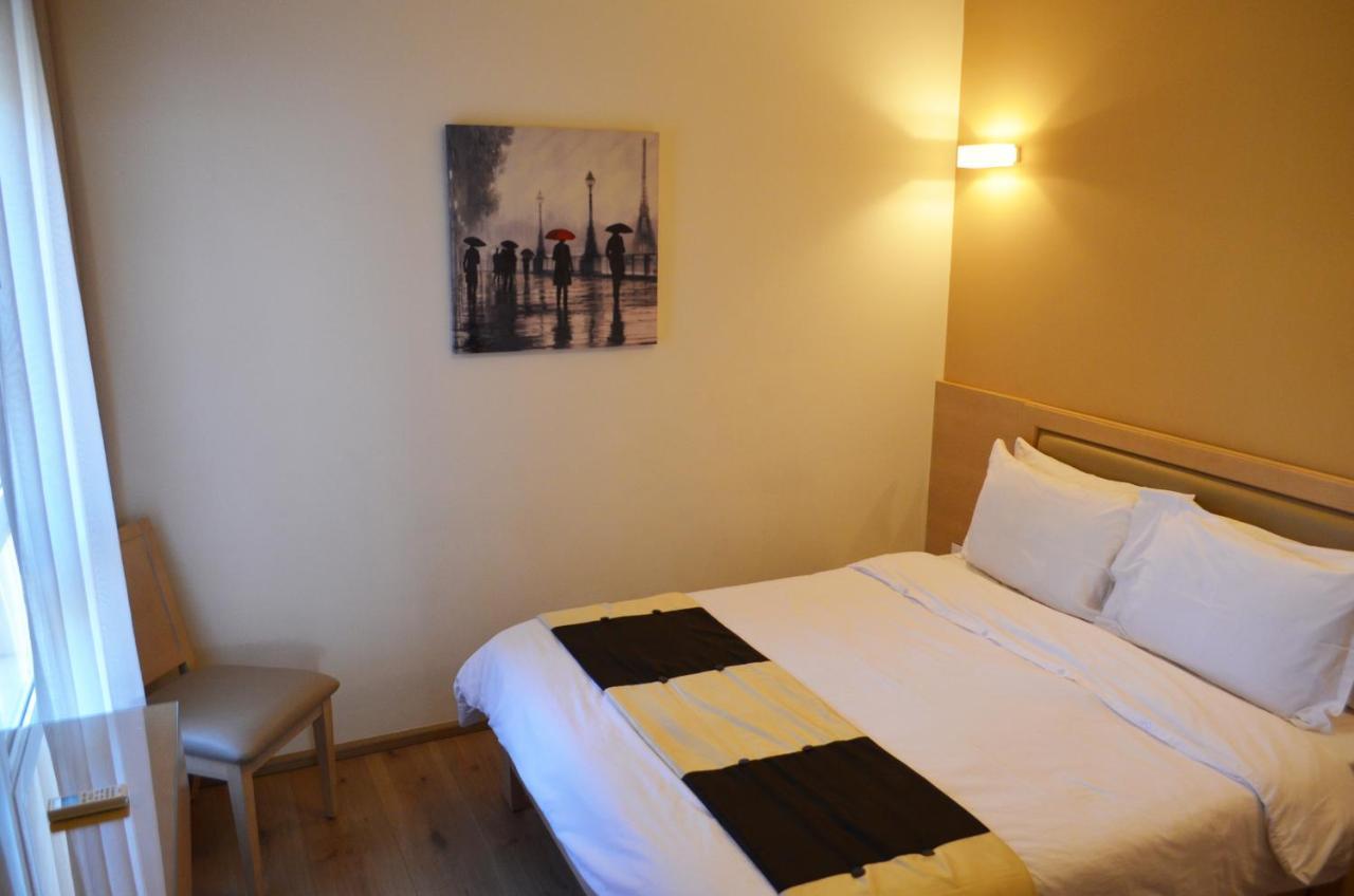 Nest 1 Hotel Beirut Esterno foto